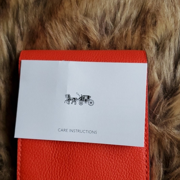 CoachWomans or man red leather grooming set Last One Sold Others Xo - Picture 4 of 4